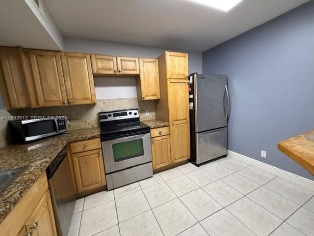 8901 Wiles Rd # 103, Coral Springs, FL 33067 photo 2
