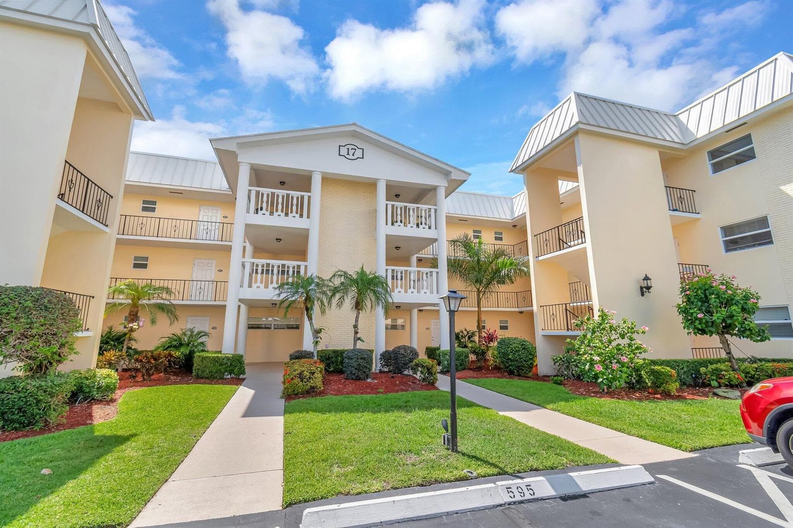 17 Colonial Club Drive # 204, Boynton Beach, FL 33435 photo 3