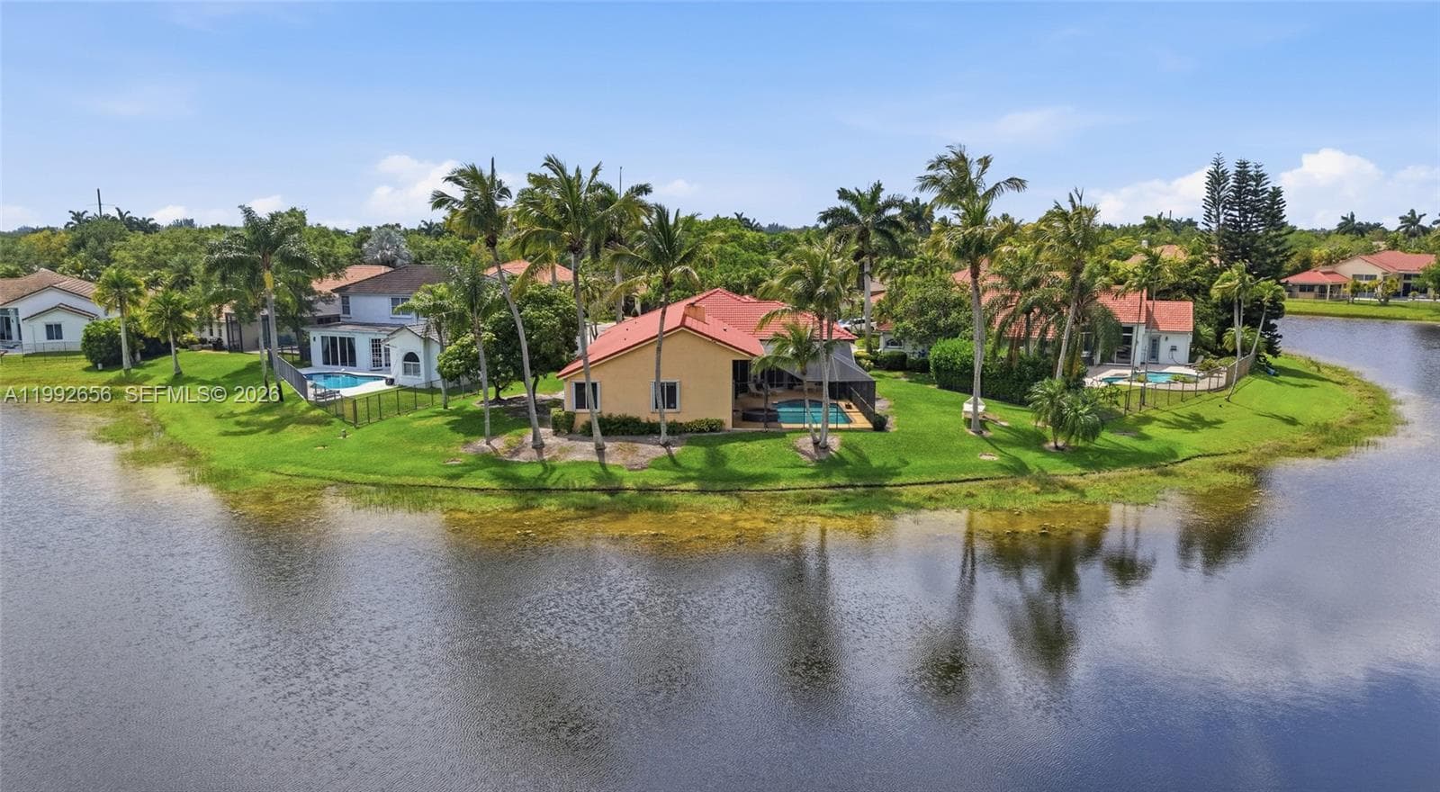 3038 Lakewood Dr, Weston, FL 33332 photo 3
