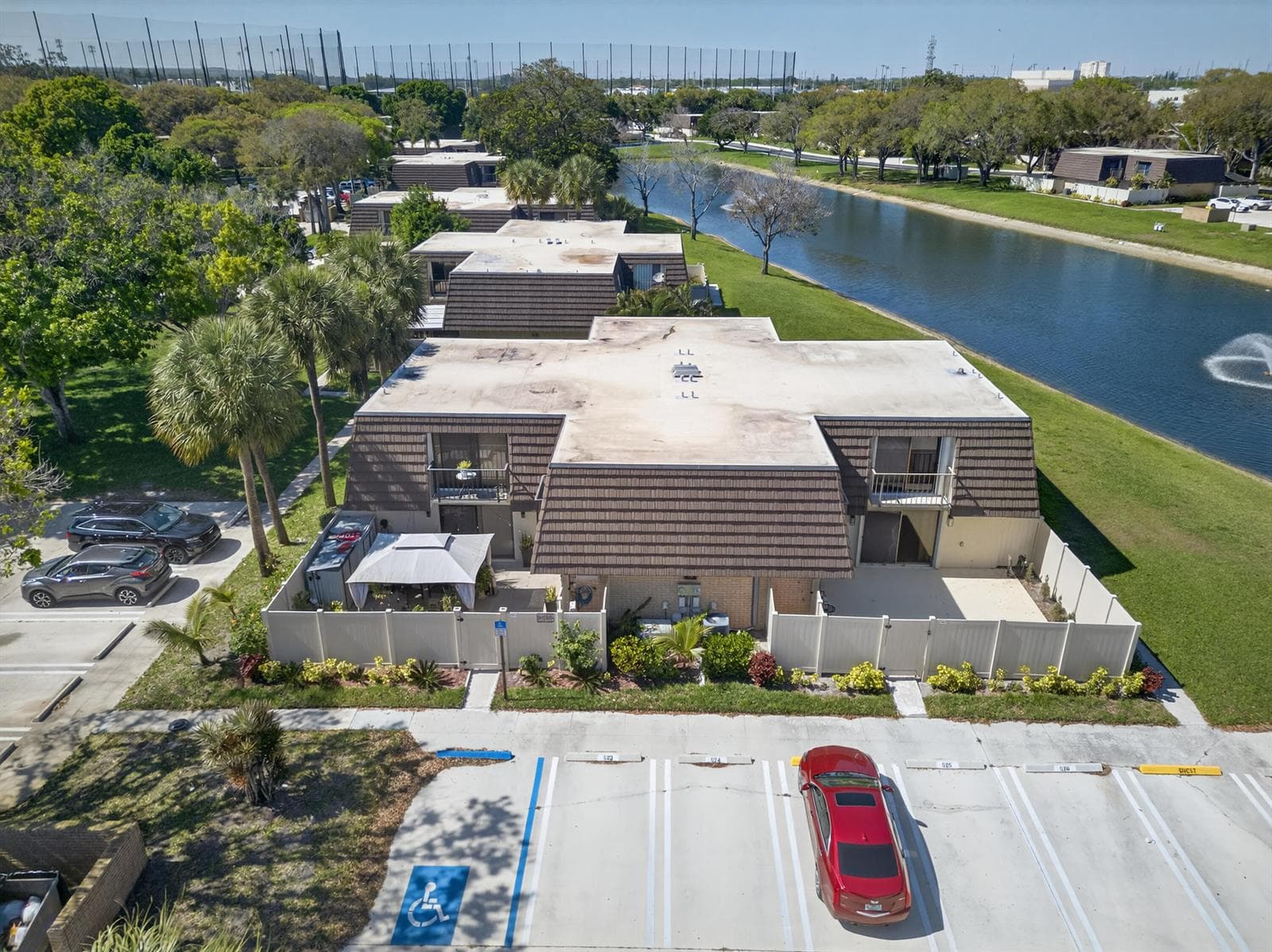7811 78th Way, West Palm Beach, FL 33407 photo 2