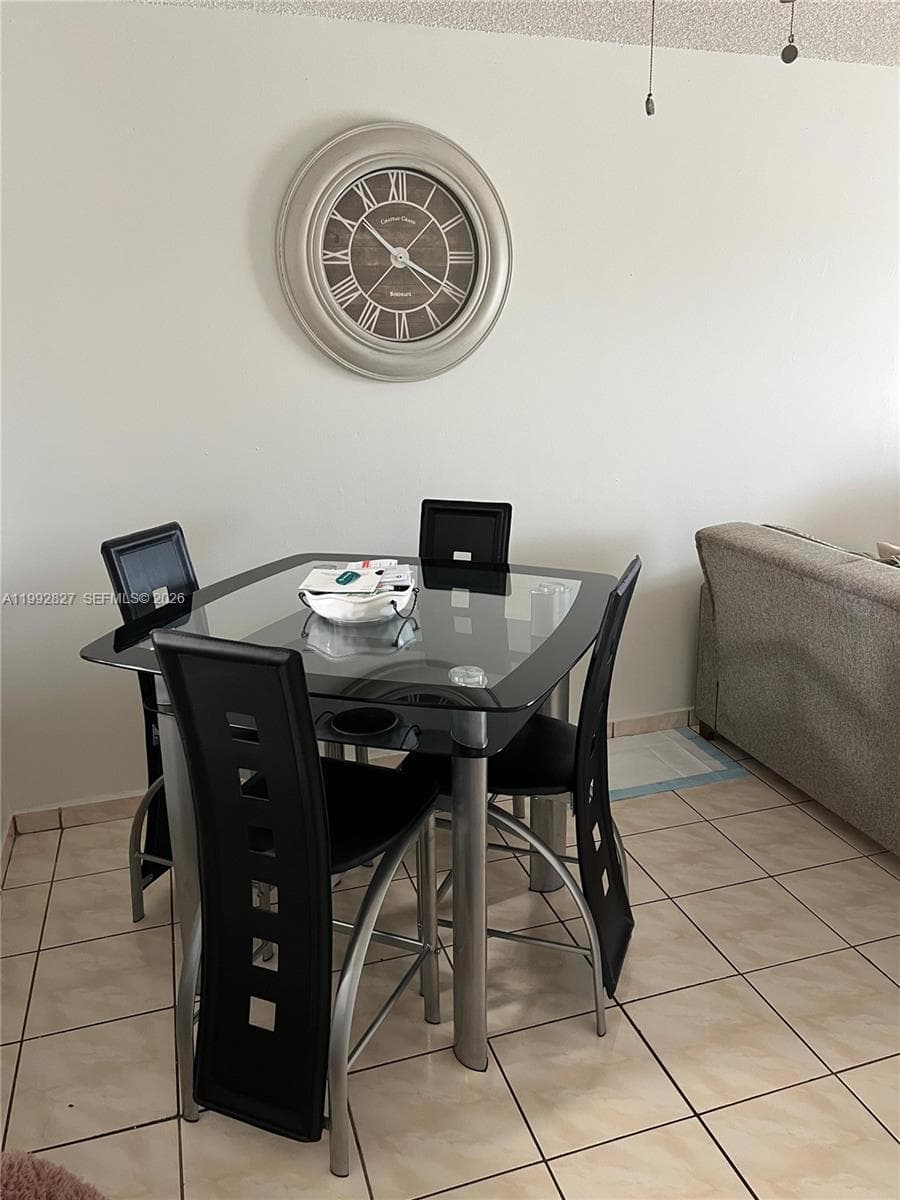 6465 W 27th Ave # 43-202, Hialeah, FL 33016 photo 3
