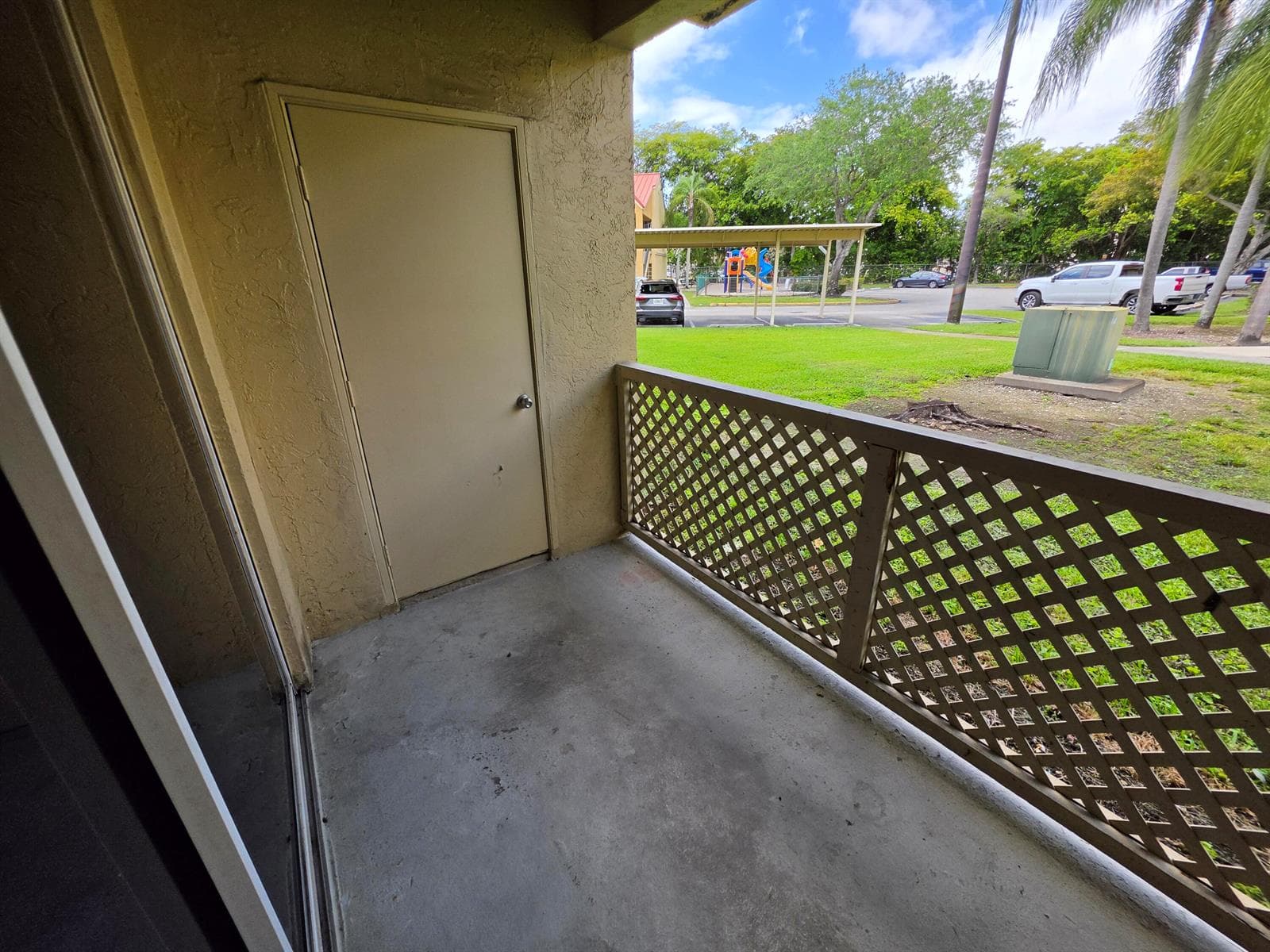 18340 NW 68th Avenue # F, Hialeah, FL 33015 photo 2