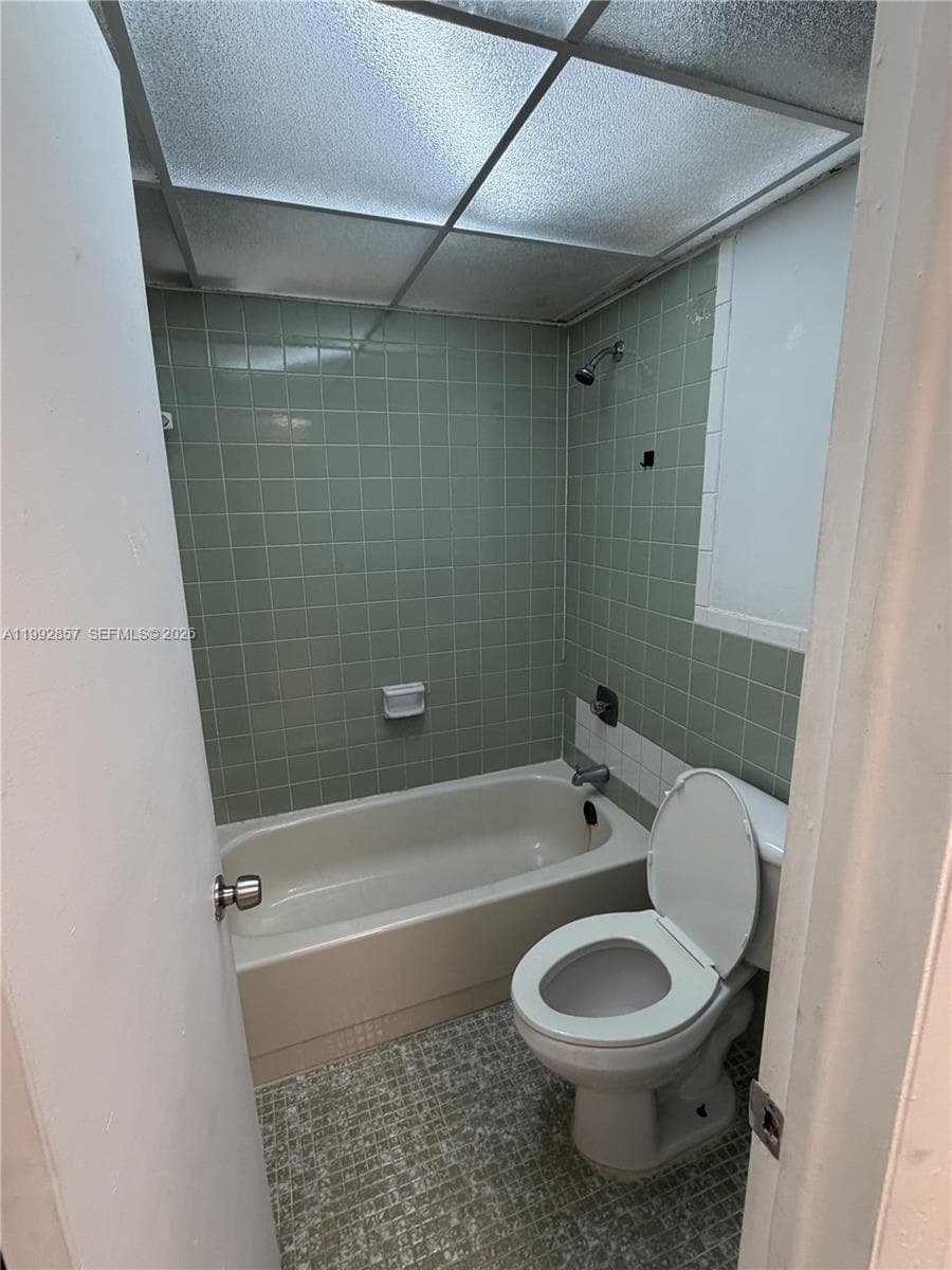 7010 NW 186th St # 5-121A, Hialeah, FL 33015 photo 2