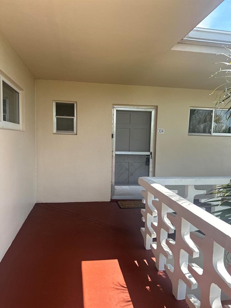 2812 S Garden Dr # 304, Lake Worth, FL 33461 photo 3