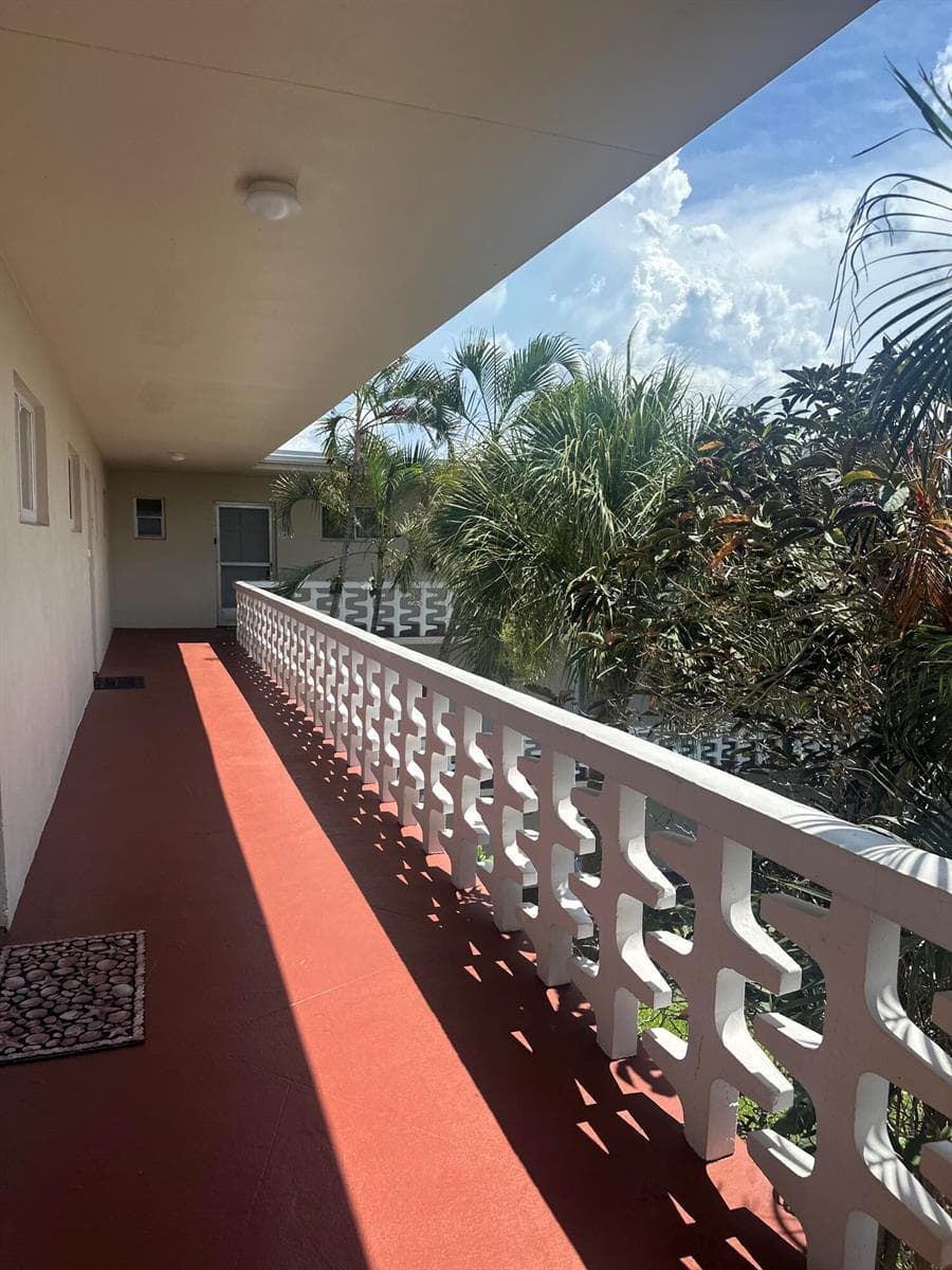 2812 S Garden Dr # 304, Lake Worth, FL 33461 photo 4