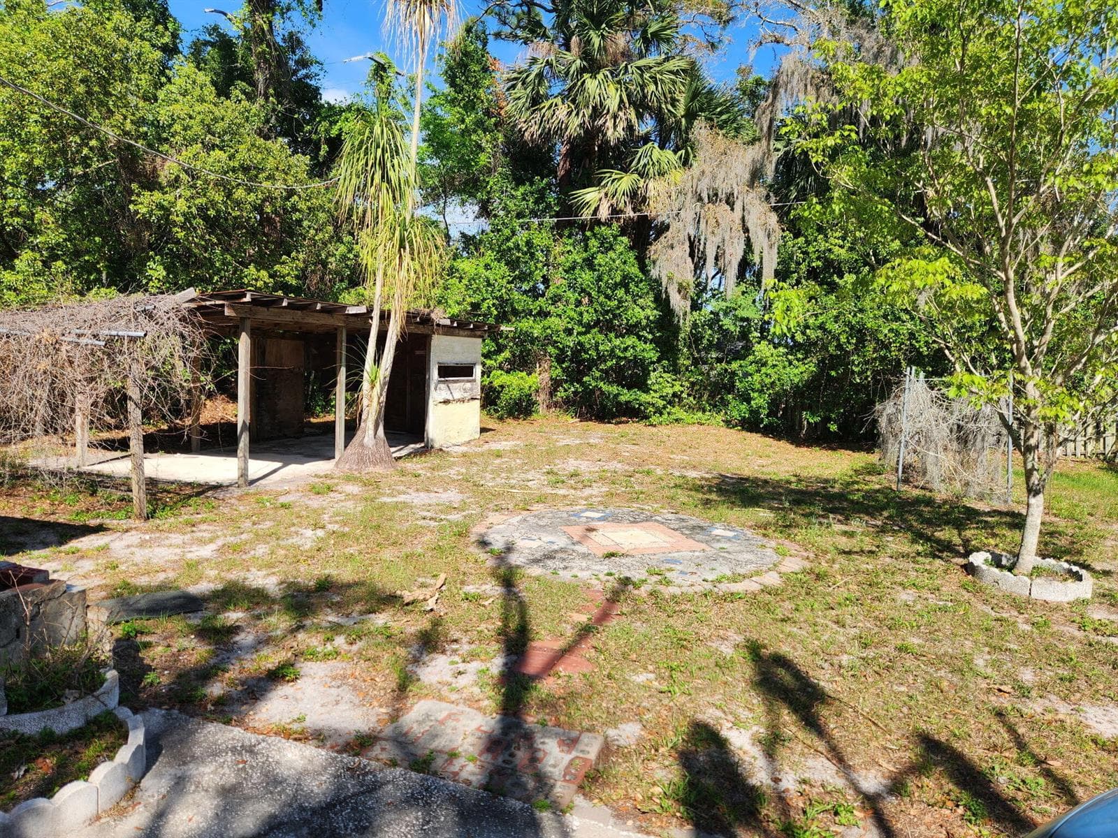 2319 S Summerlin Avenue, Sanford, FL 32771 photo 2