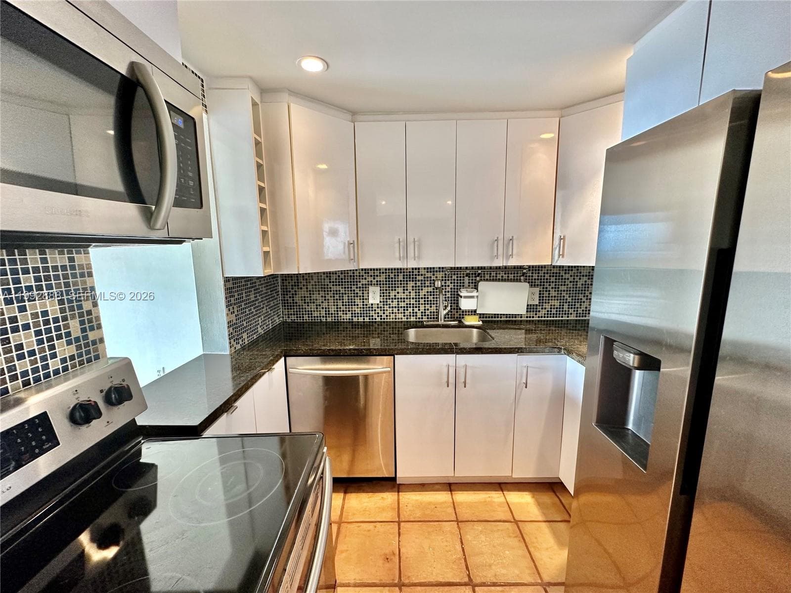 2350 NE 135th St # 1101, North Miami, FL 33181 photo 2