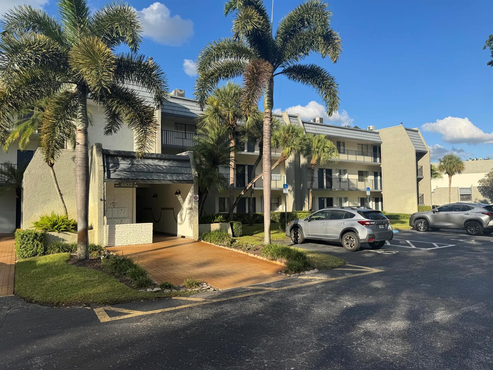 4832 Esedra Court # 106, Lake Worth, FL 33467 photo 2