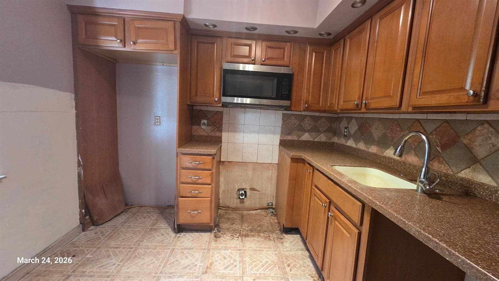 2801 Somerset Drive # 101, Lauderdale Lakes, FL 33311 photo 2