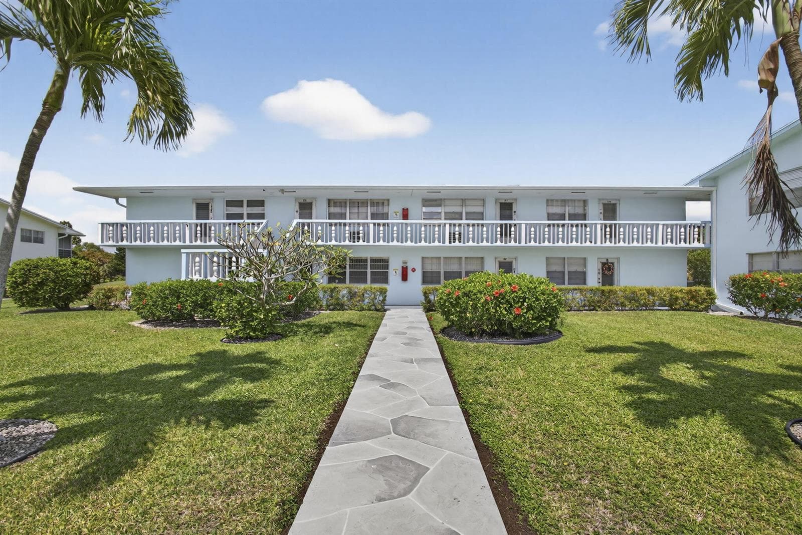 106 Camden E, West Palm Beach, FL 33417 photo 3