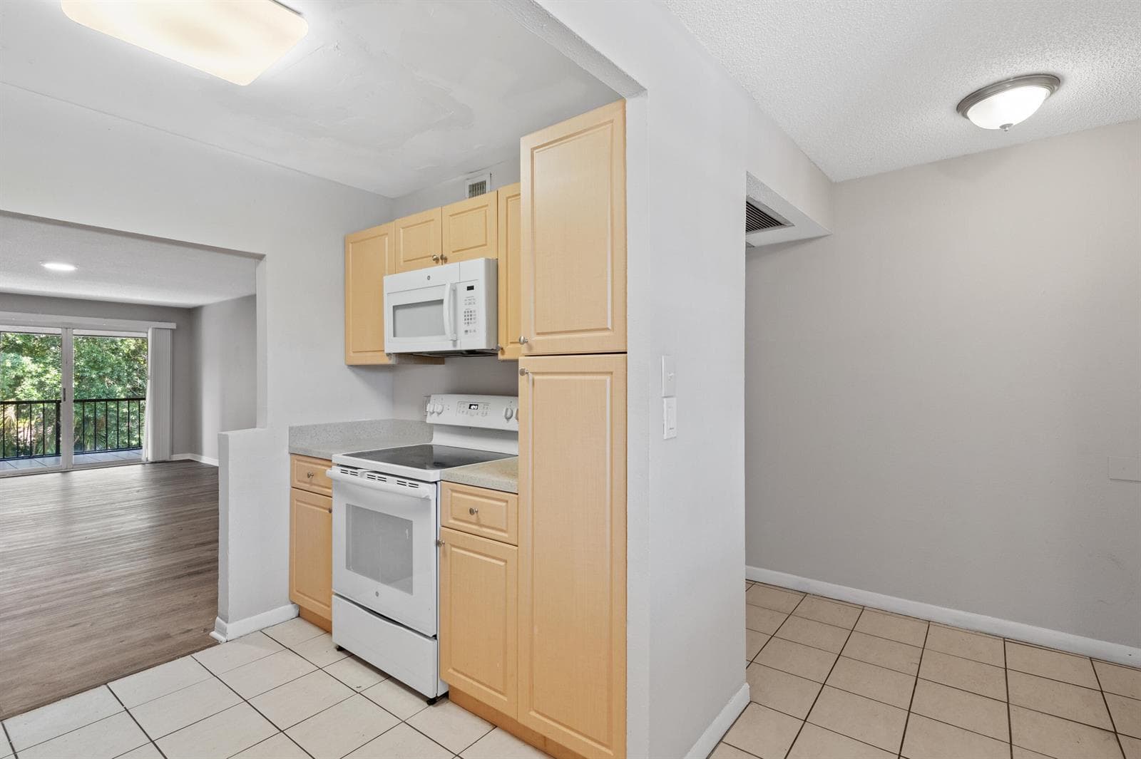 2700 Coral Springs Drive # 309, Coral Springs, FL 33065 photo 4