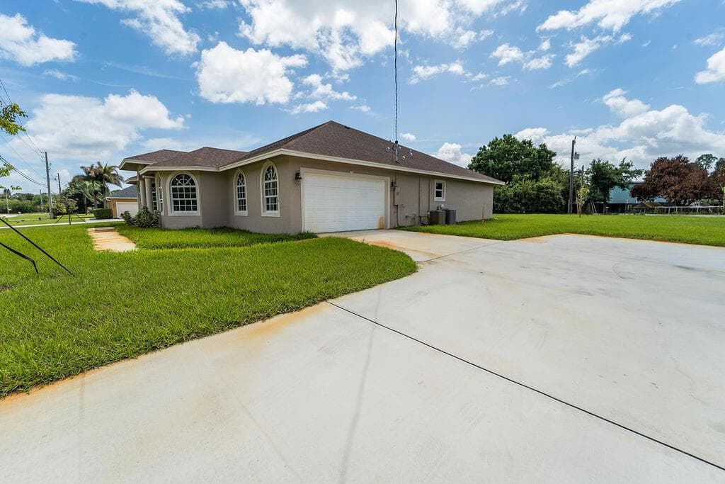 376 SW Paar Drive, Port St. Lucie, FL 34953 photo 3