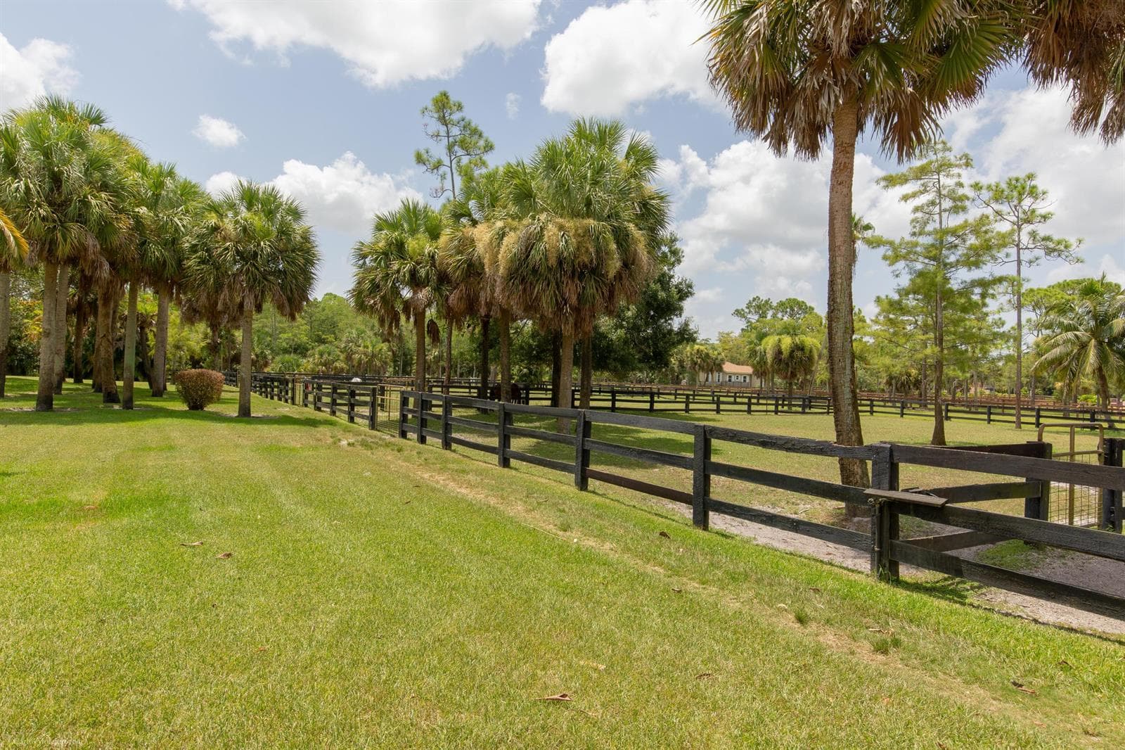 1321 Pelham Road # SEASONAL, Wellington, FL 33414 photo 3