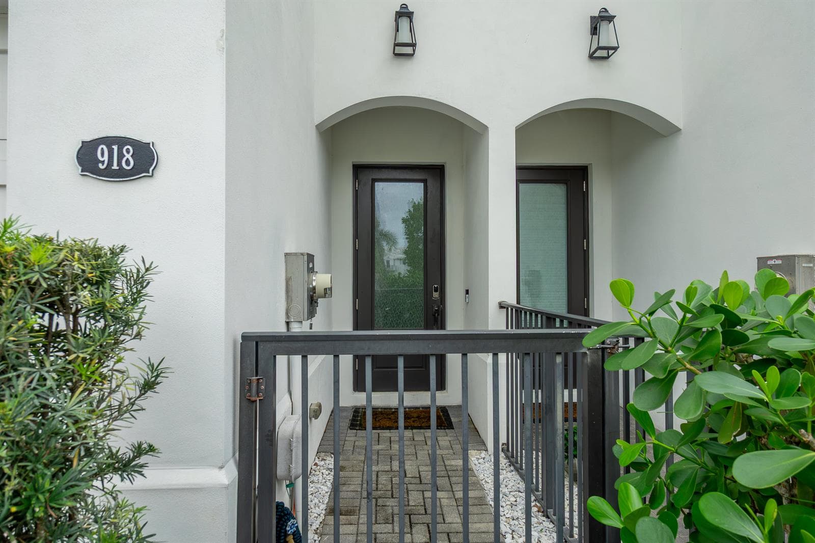 918 St George Boulevard, Delray Beach, FL 33483 photo 2