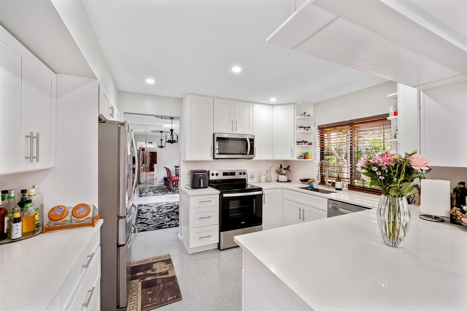 6840 W Wedgewood Avenue, Davie, FL 33331 photo 2