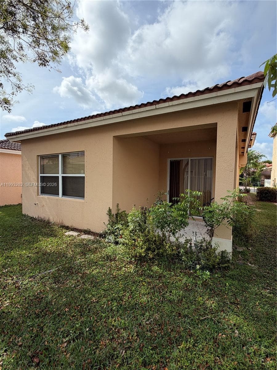 3951 NE 11th Dr, Homestead, FL 33033 photo 3