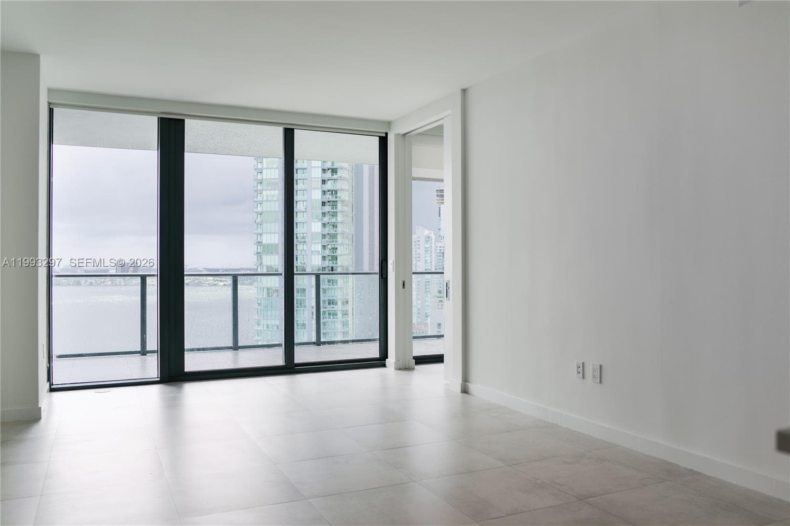 650 NE 32nd St # 2104, Miami, FL 33137 photo 3