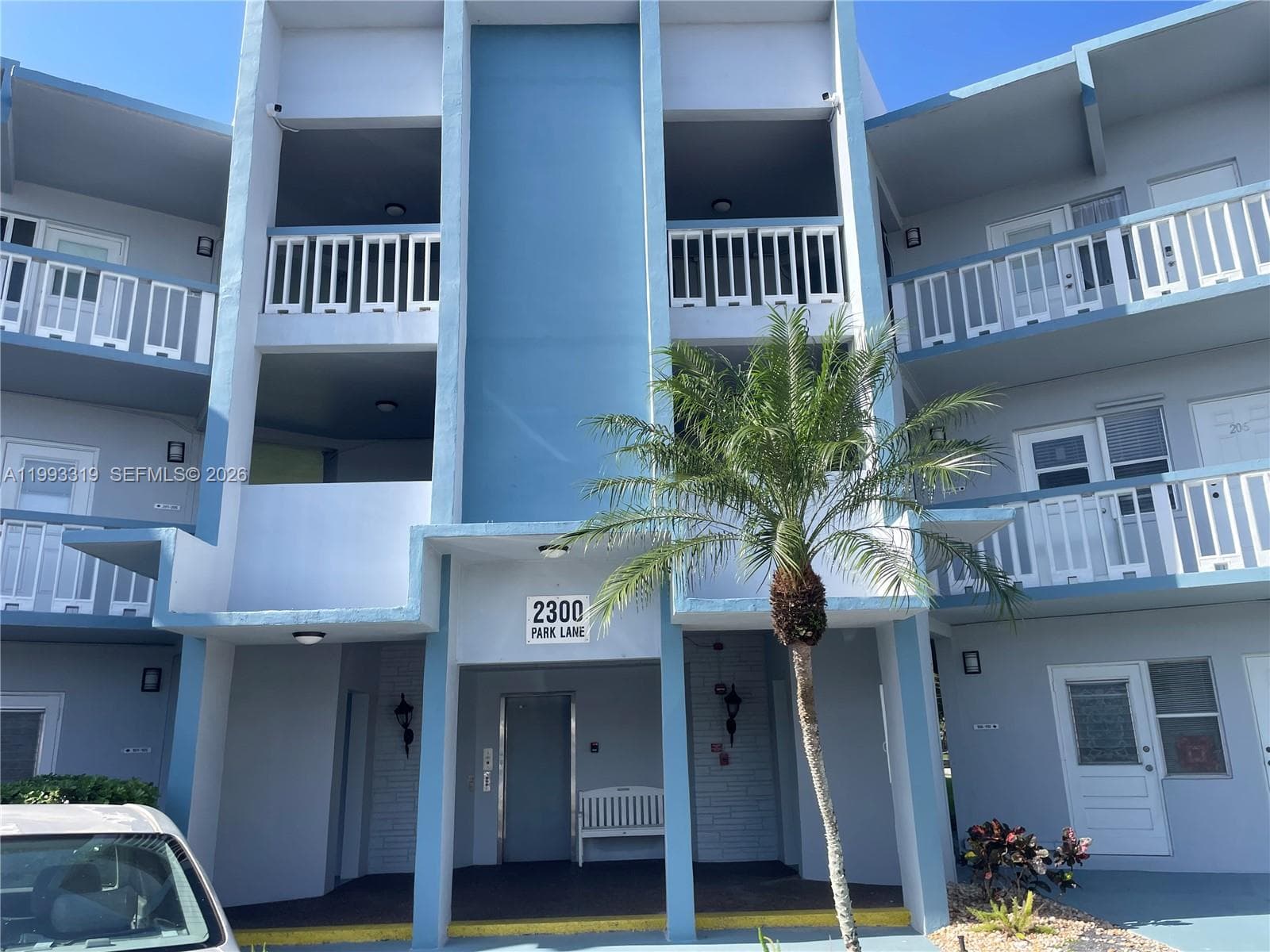 2300 Park Ln # 208, Hollywood, FL 33021 photo 2