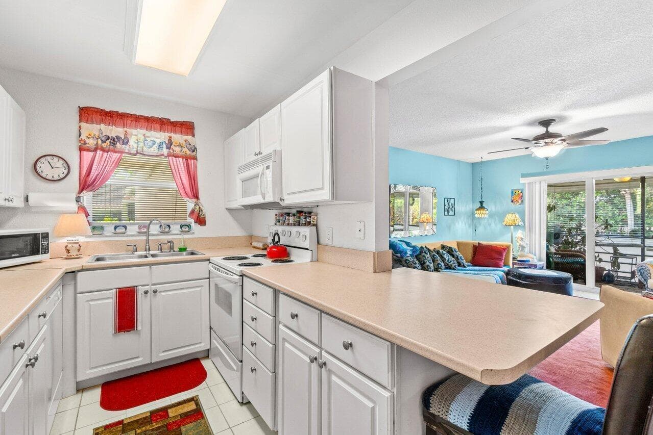 1124 NW 13th Street # 204a, Boca Raton, FL 33486 photo 3