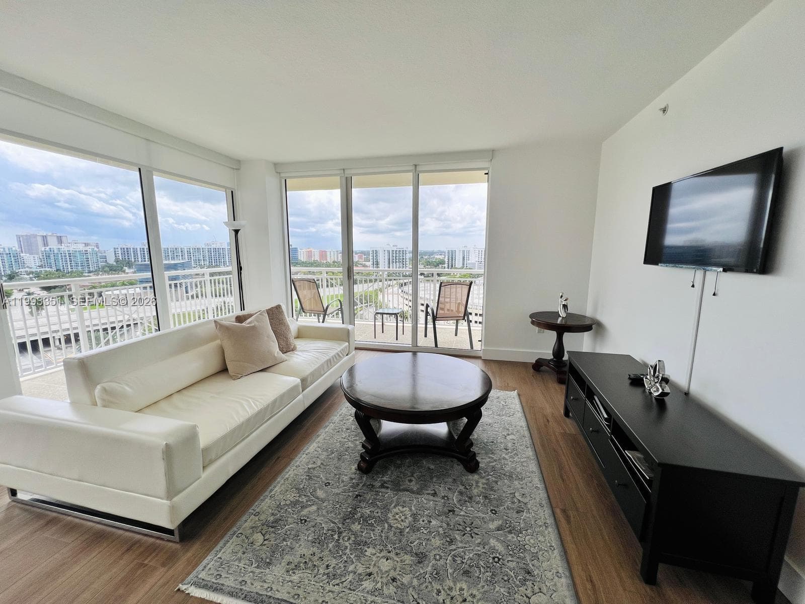 19501 W Country Club Dr # 1408, Aventura, FL 33180 photo 5