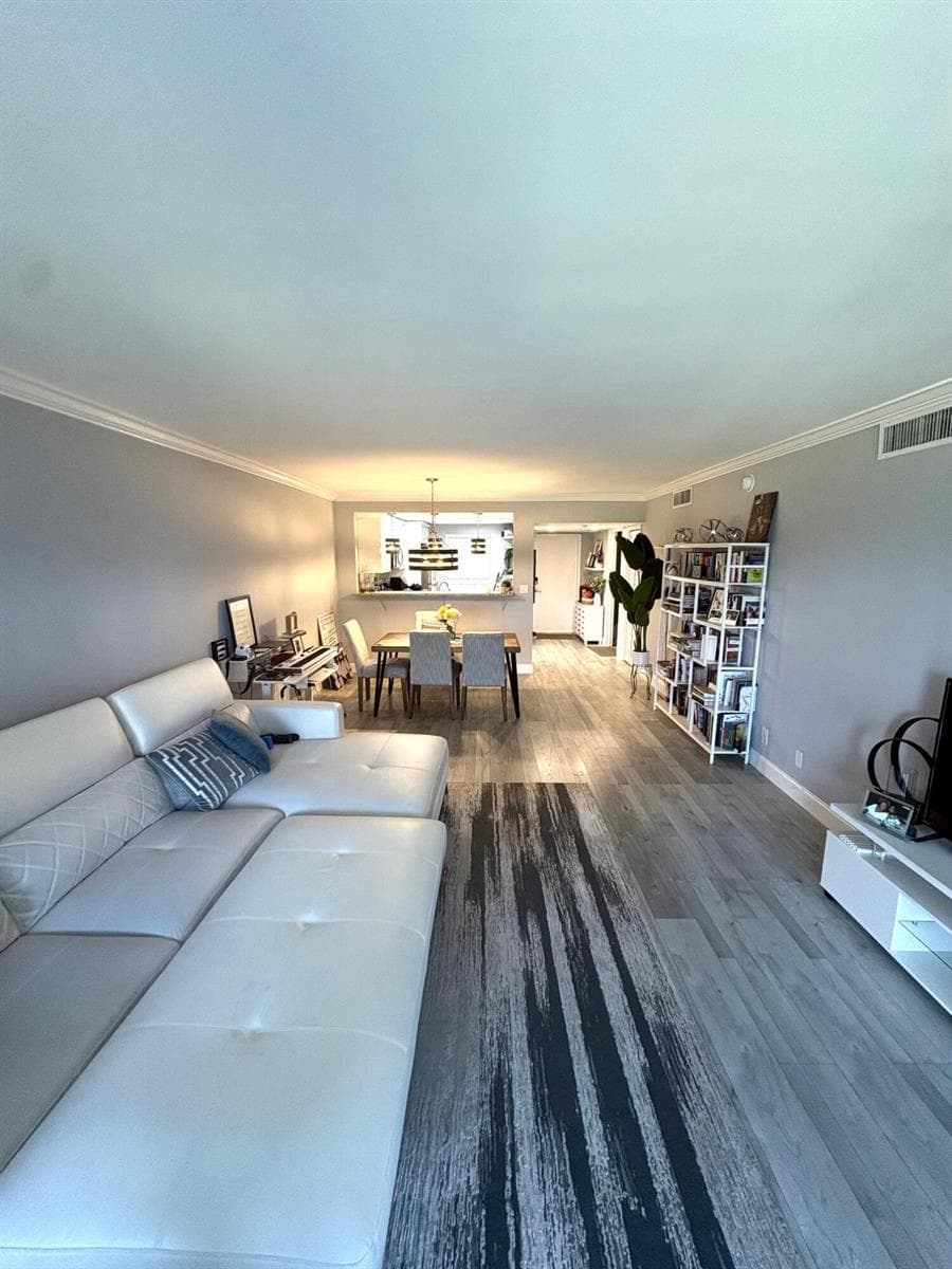 605 Oaks Drive # 304, Pompano Beach, FL 33069 photo 5