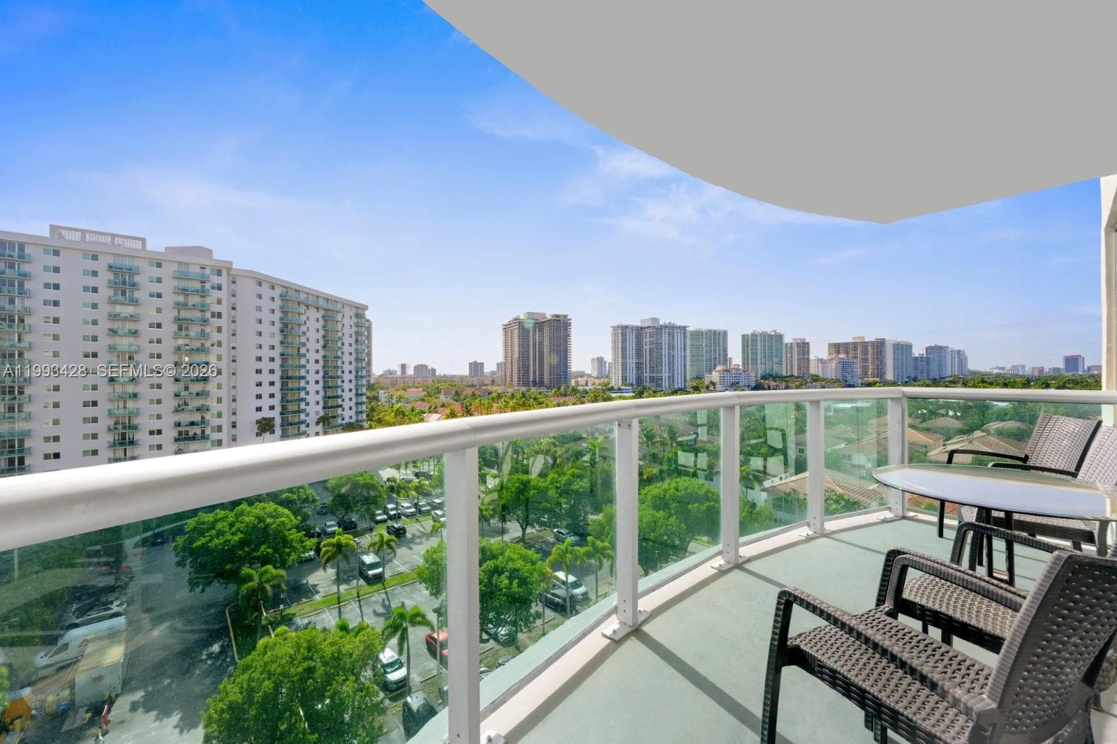 19370 Collins Ave # 916, Sunny Isles Beach, FL 33160 photo 2