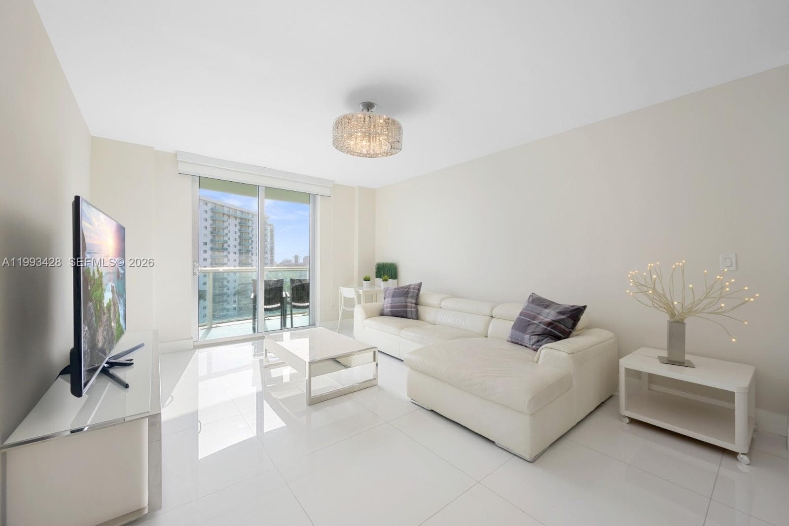 19370 Collins Ave # 916, Sunny Isles Beach, FL 33160 photo 3