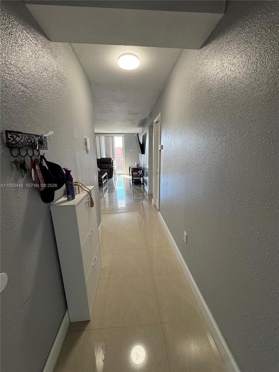 6960 Miami Gardens Dr # 2-516, Hialeah, FL 33015 photo 4