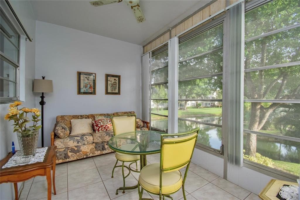 5171 W Oakland Park Boulevard # 207, Lauderdale Lakes, FL 33313 photo 5