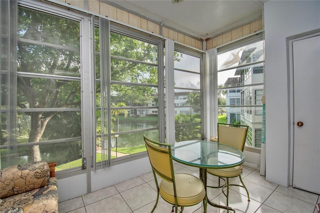 5171 W Oakland Park Boulevard # 207, Lauderdale Lakes, FL 33313 photo 4