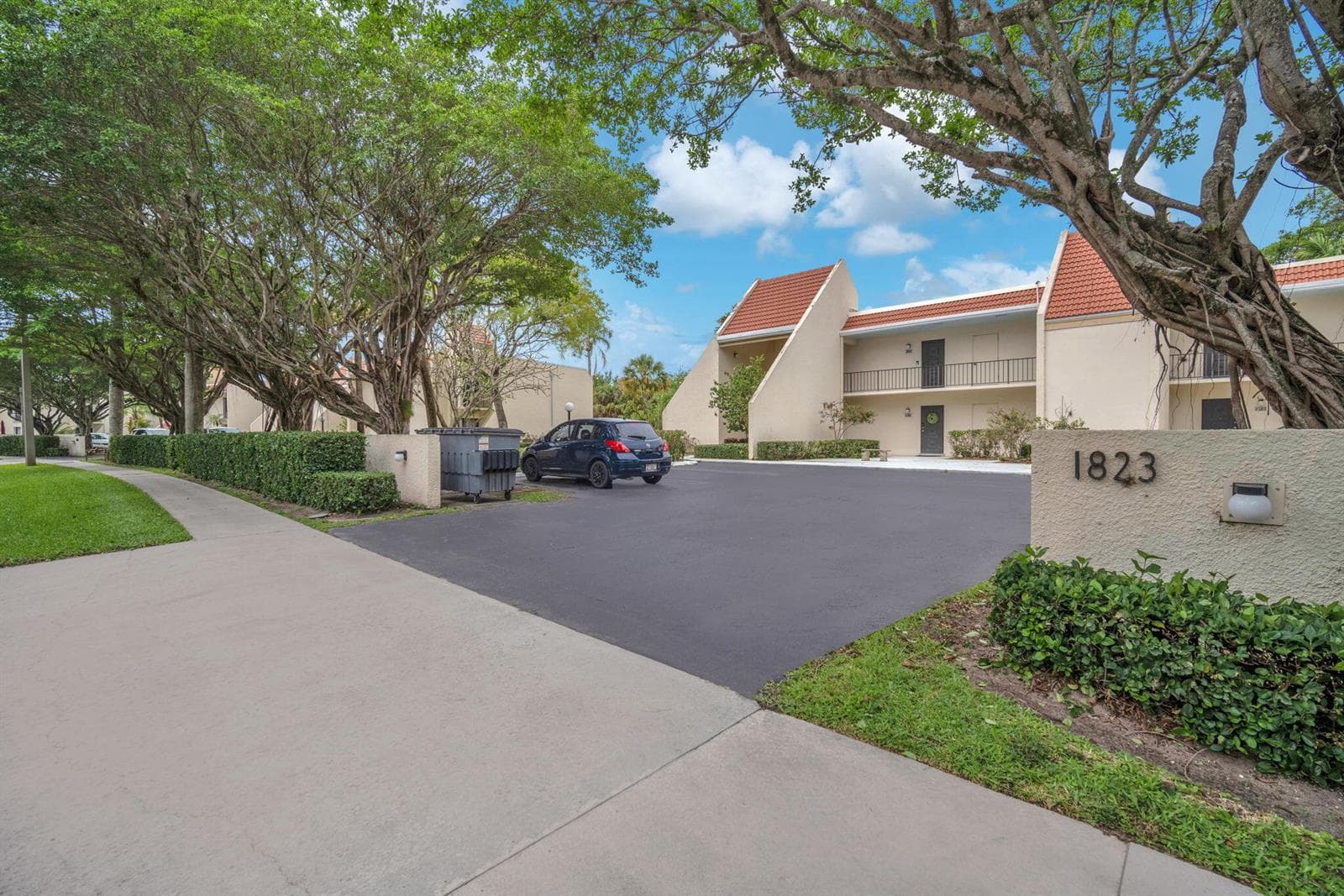1823 Presidential Way # E101, West Palm Beach, FL 33401 photo 2