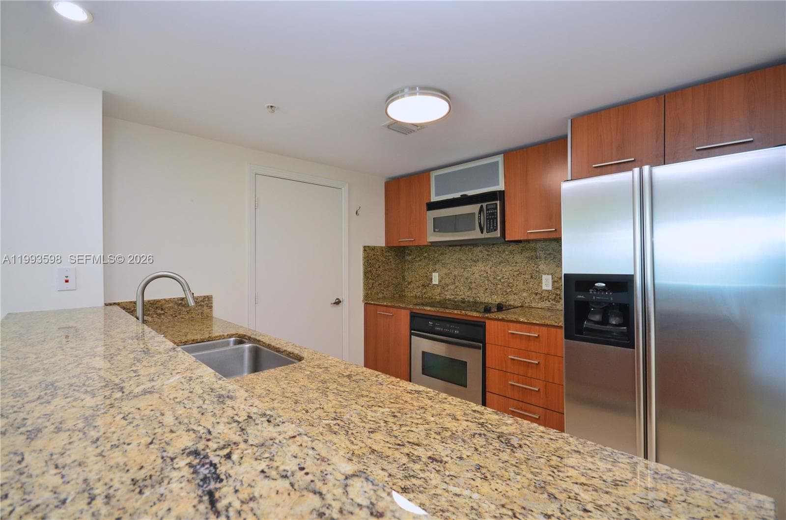 9055 SW 73rd Ct # 1106, Miami, FL 33156 photo 4