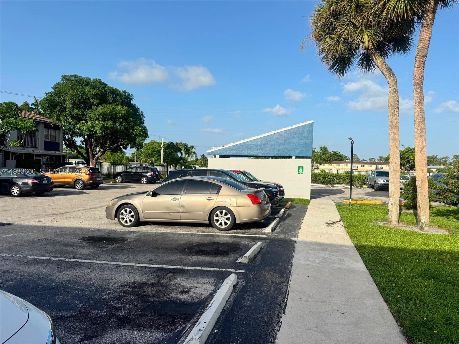 2071 NW 46TH AVE # 104I, Lauderhill, FL 33313 photo 5