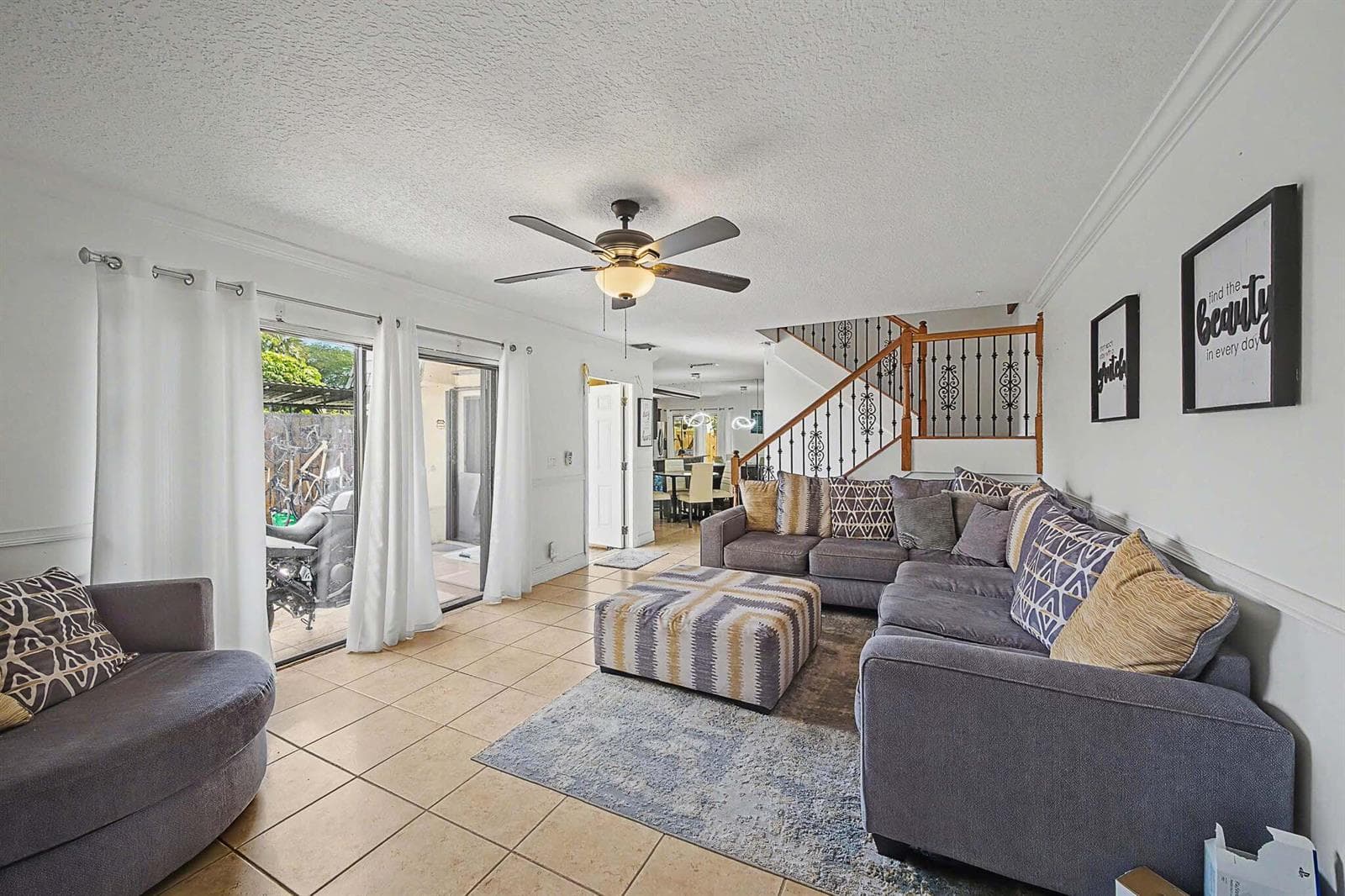 149 Lake Arbor Drive, Palm Springs, FL 33461 photo 5