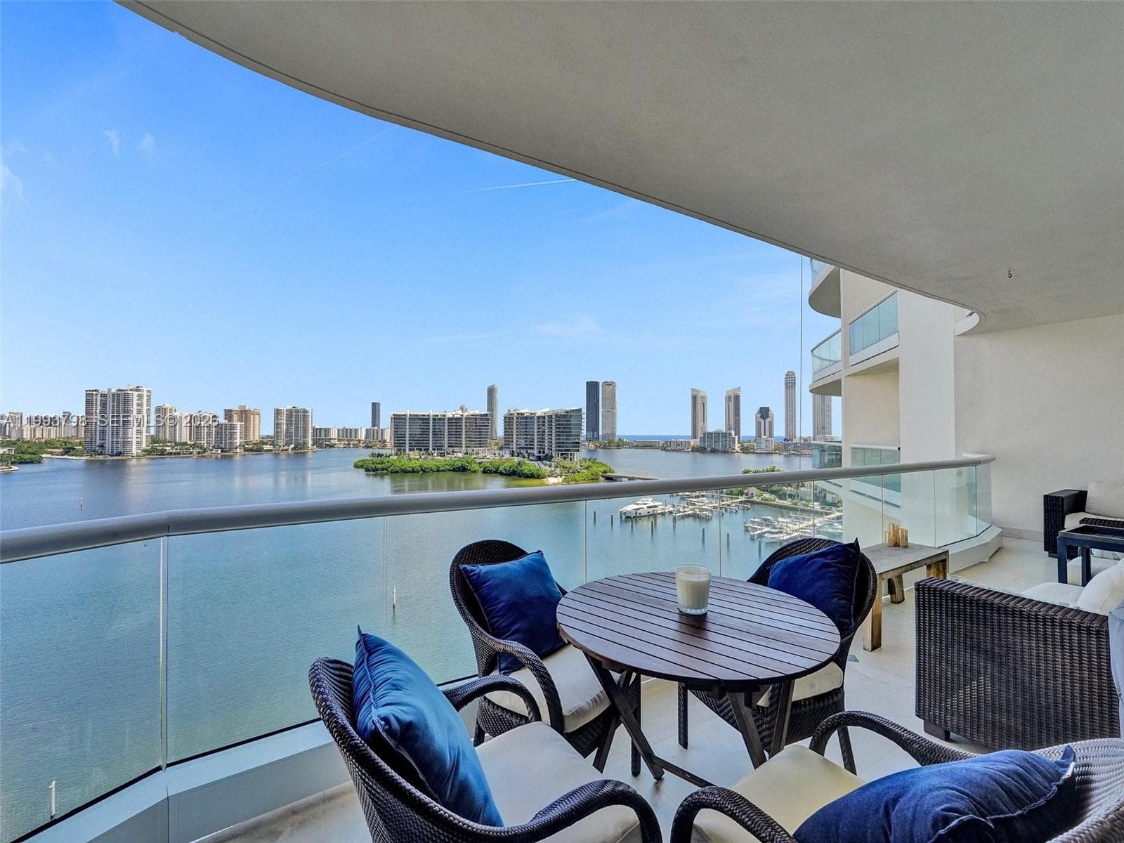 7000 Island Blvd # 1207, Aventura, FL 33160 photo 2