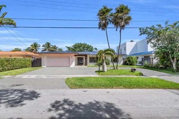 2025 Arch Creek Dr, North Miami, FL 33181 photo 2