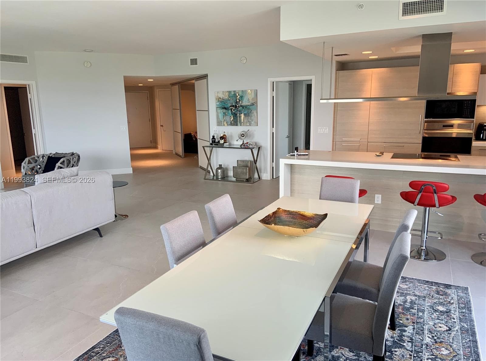 17301 Biscayne Blvd # 1602, North Miami Beach, FL 33160 photo 2