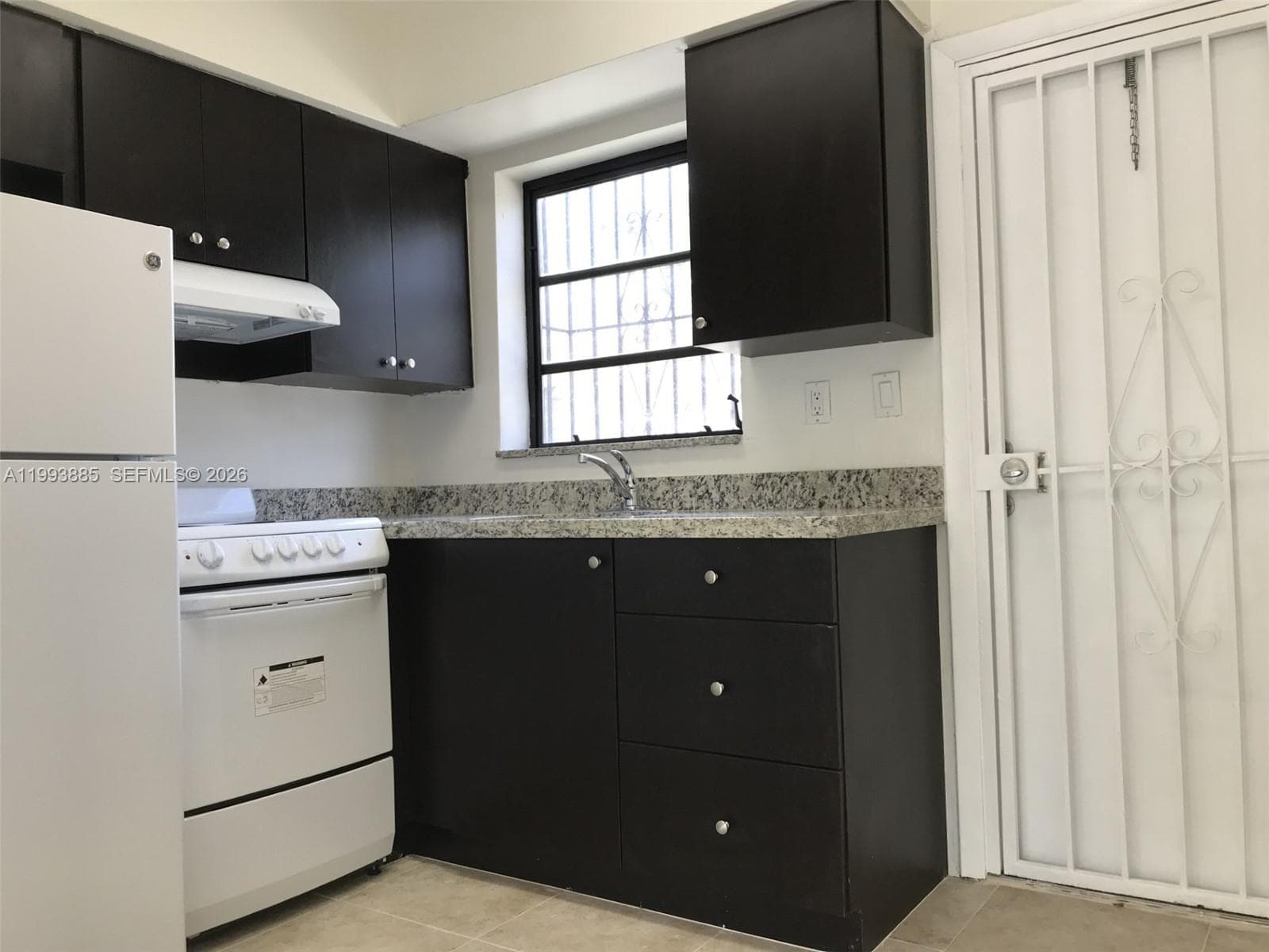 2362 NW 34th St # 2, Miami, FL 33142 photo 2