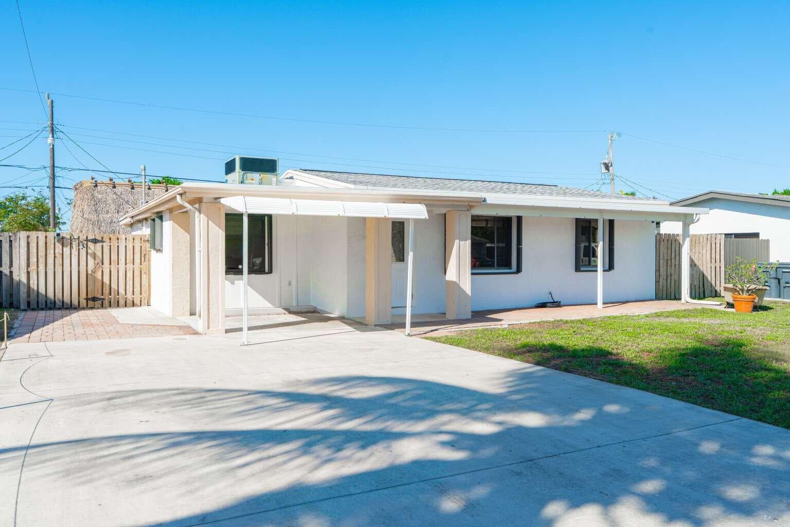 3110 Scanlan Avenue, Lake Worth, FL 33461 photo 3