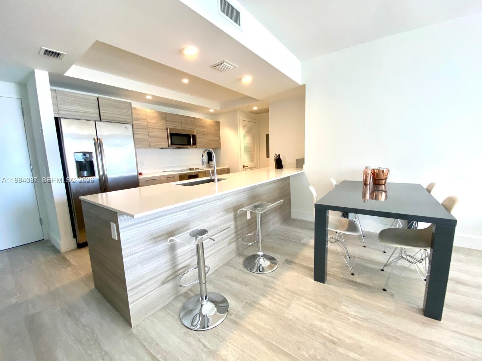 121 NE 34th St # 807, Miami, FL 33137