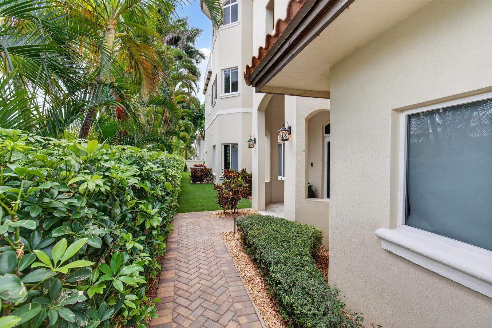 1942 NE 6th Street # C, Deerfield Beach, FL 33441 photo 4