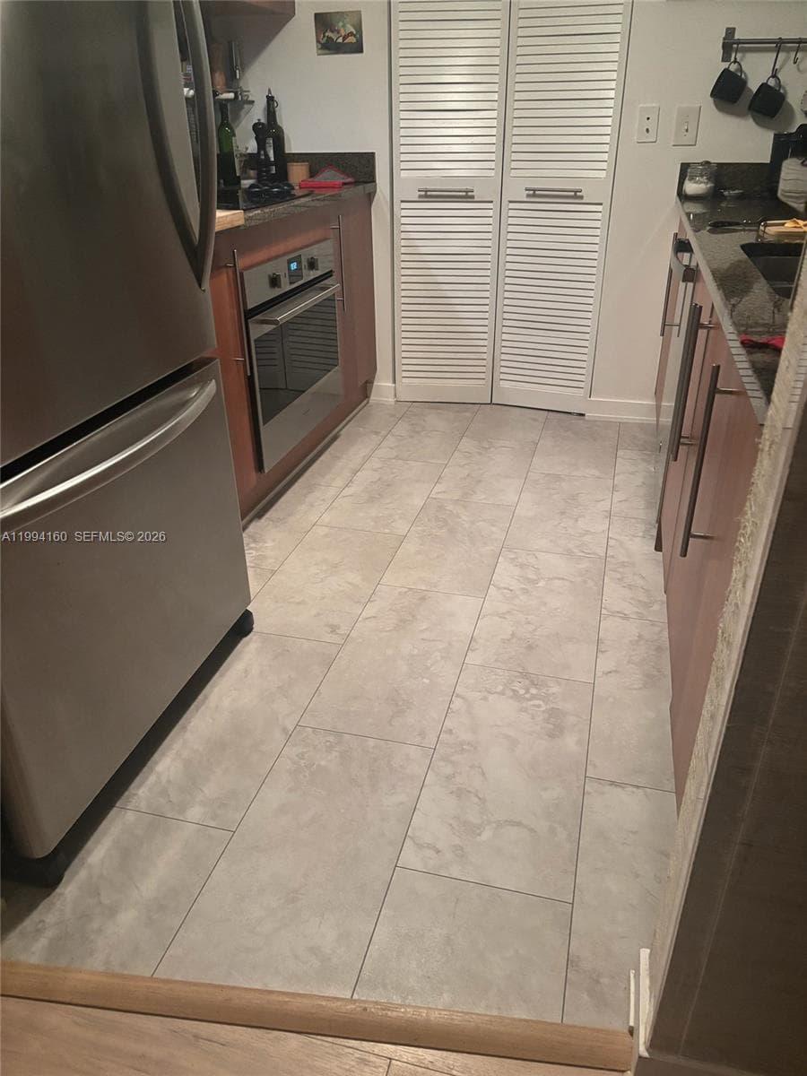 300 S Biscayne Blvd # T-2012, Miami, FL 33131 photo 4