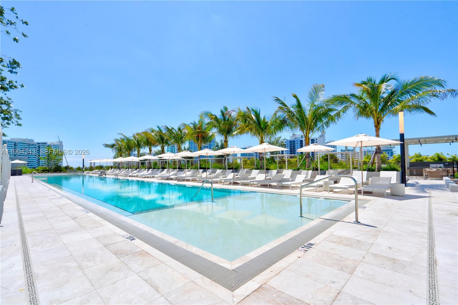 580 72nd St # 1708, Miami Beach, FL 33141 photo 3