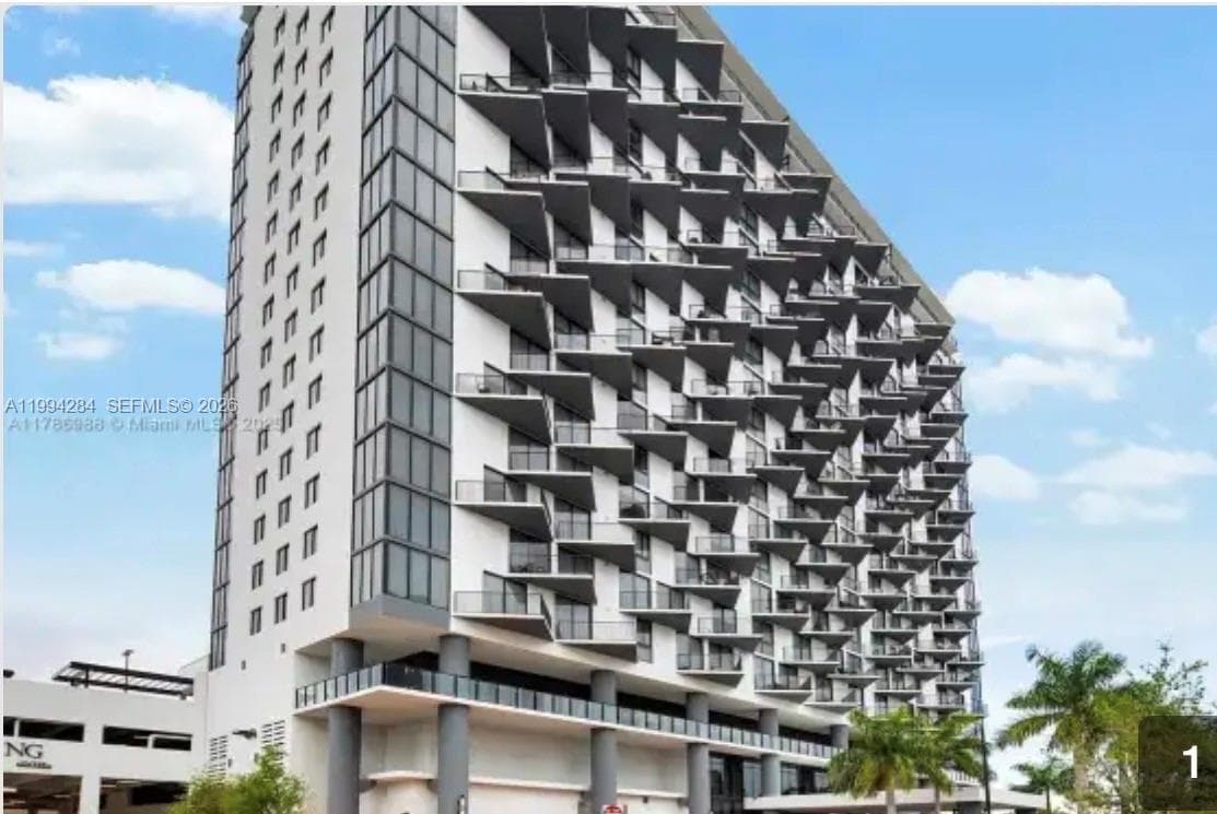 5300 NW 85 # 1106, Doral, FL 33166