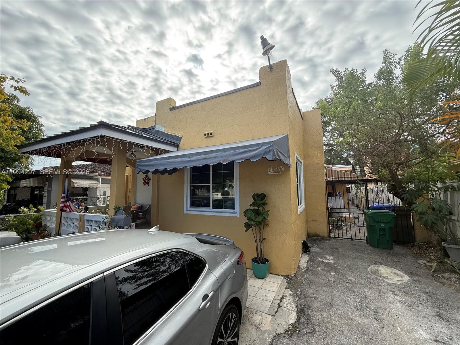 3674 SW 25th St, Miami, FL 33133 photo 2
