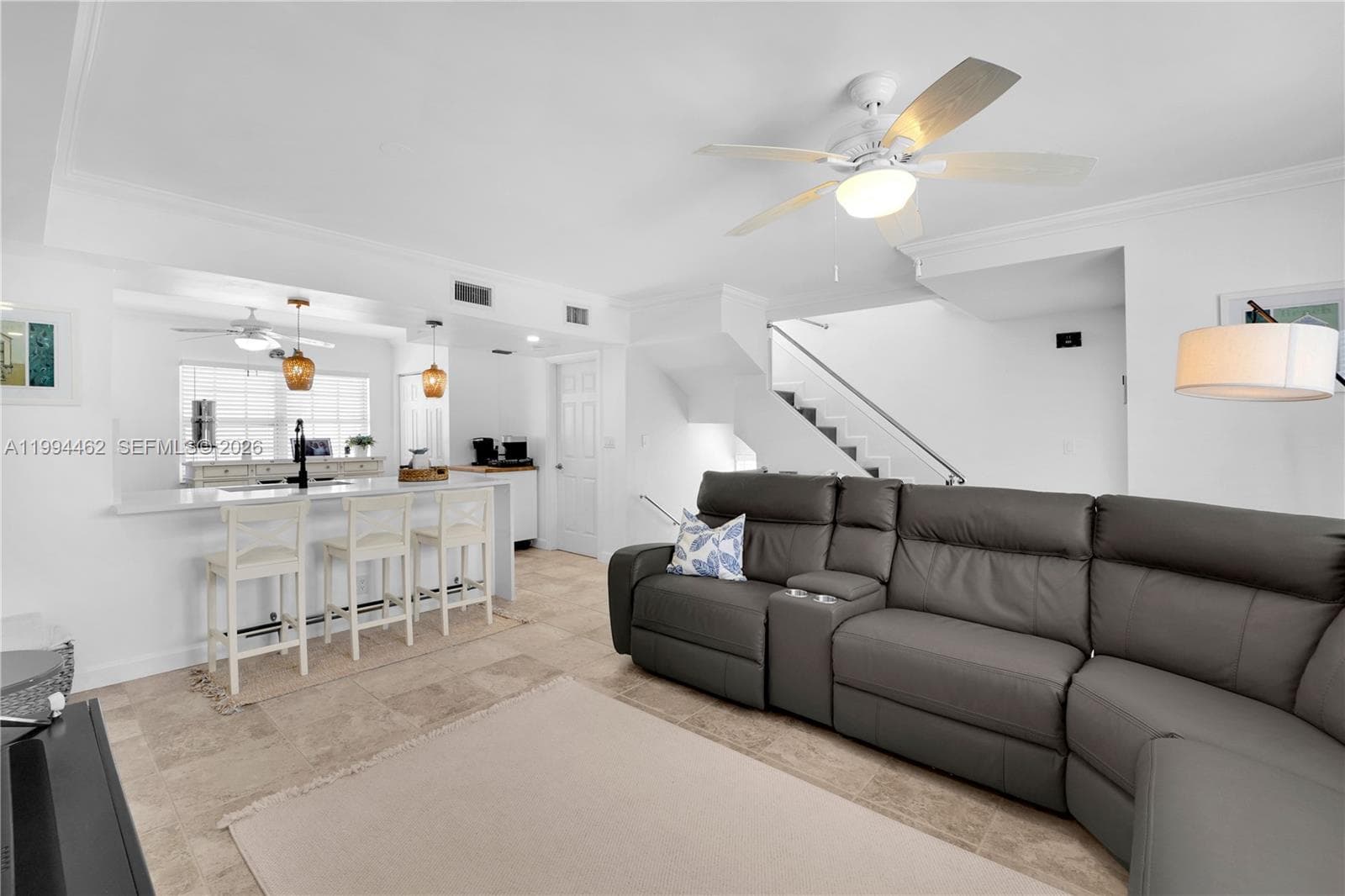 335 Virginia St, Hollywood, FL 33019 photo 4