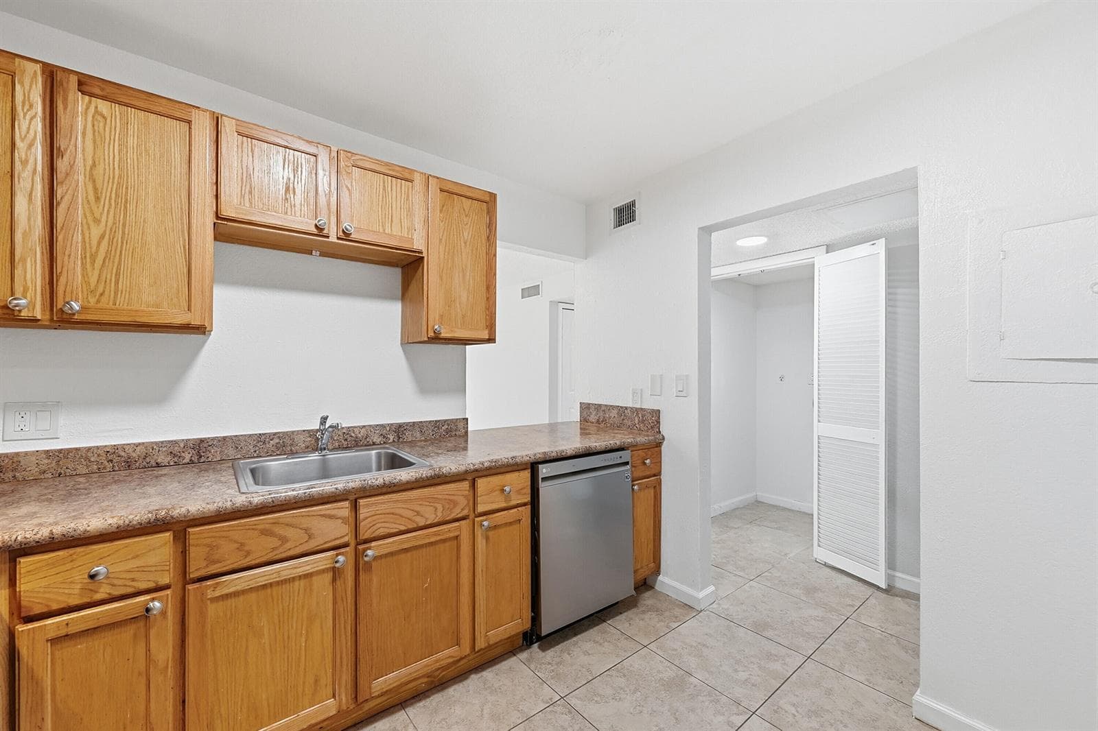 7541 NW 16th Street # 1211, Plantation, FL 33313 photo 4