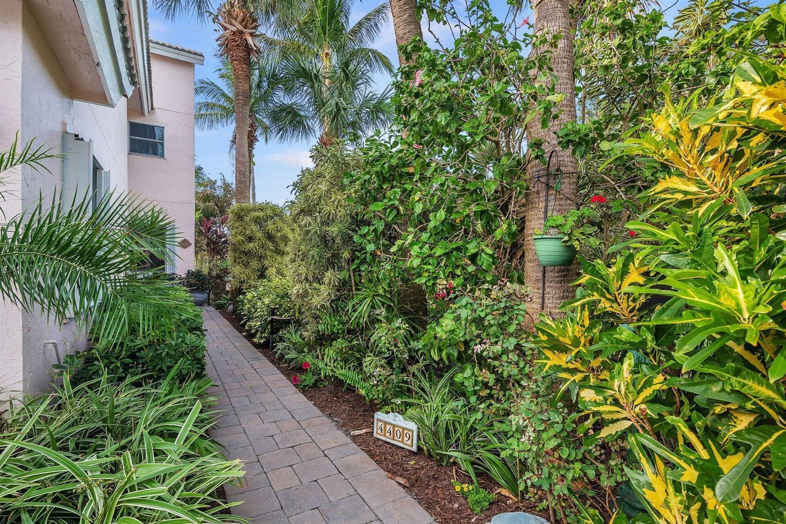 4409 N Fairway Dr Drive N, Jupiter, FL 33477 photo 2