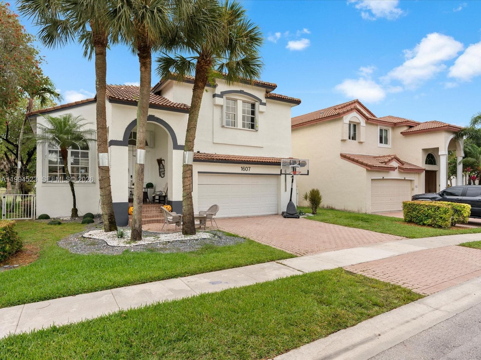 1607 SW 157th Ave, Pembroke Pines, FL 33027 photo 3