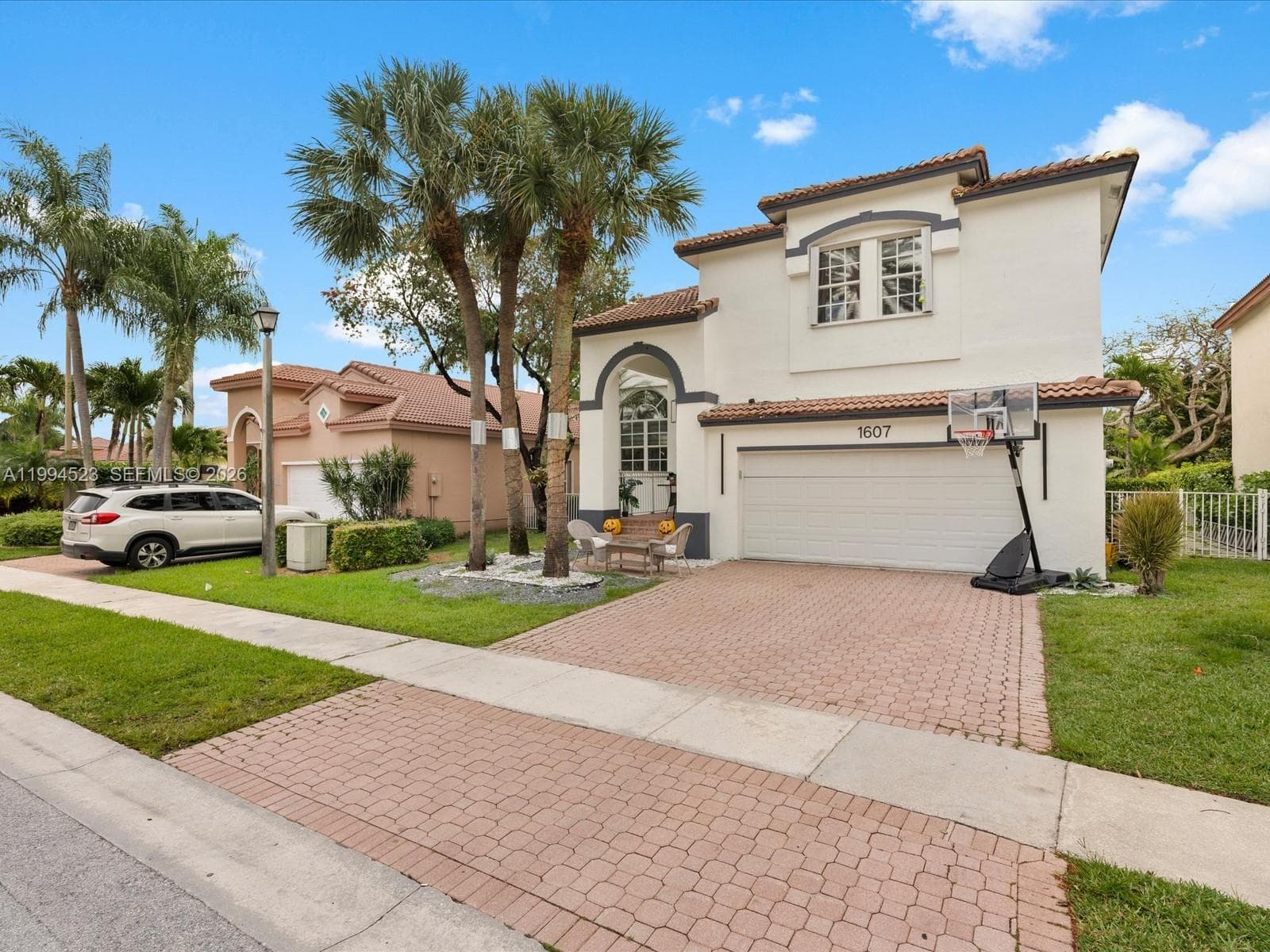 1607 SW 157th Ave, Pembroke Pines, FL 33027 photo 4